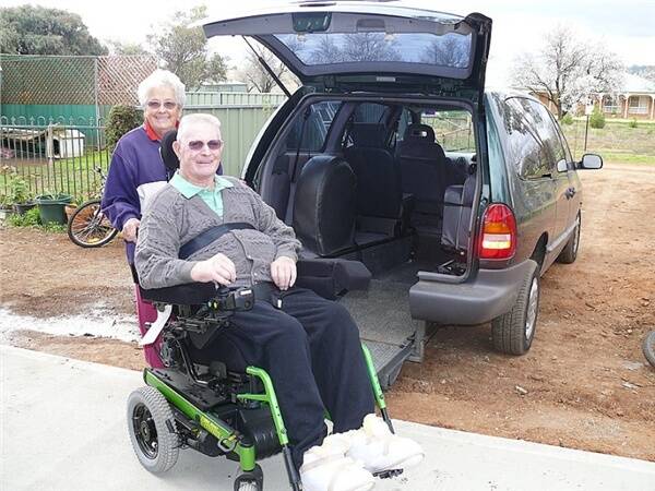 Harness racing identity Keith Thomson, with his wife June, back in Parkes after spending five months in Sydney’s Royal North Shore Hospital.