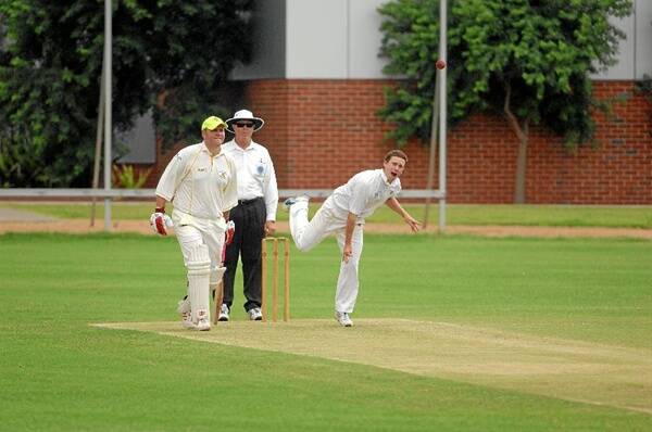 Cricketer-cum-golfer Edward Haylock at the bowling crease. The Macquarie all-rounder is making the most of his break from cricket with some strong performances on the golf course.
