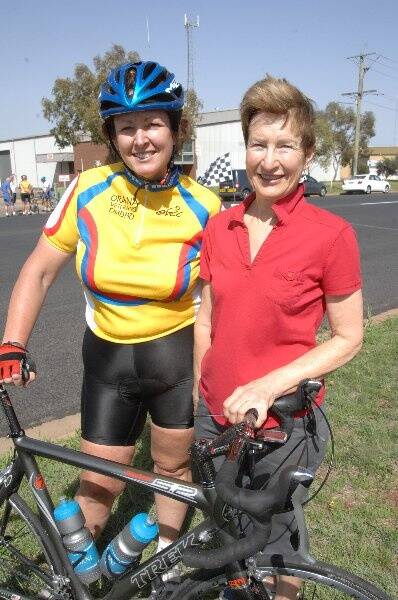 Orana Veterans Cycle Club members Agnes Verstegen and Kathy Furney who both gold medals in the Australian Championships held in Dubbo at the weekend.