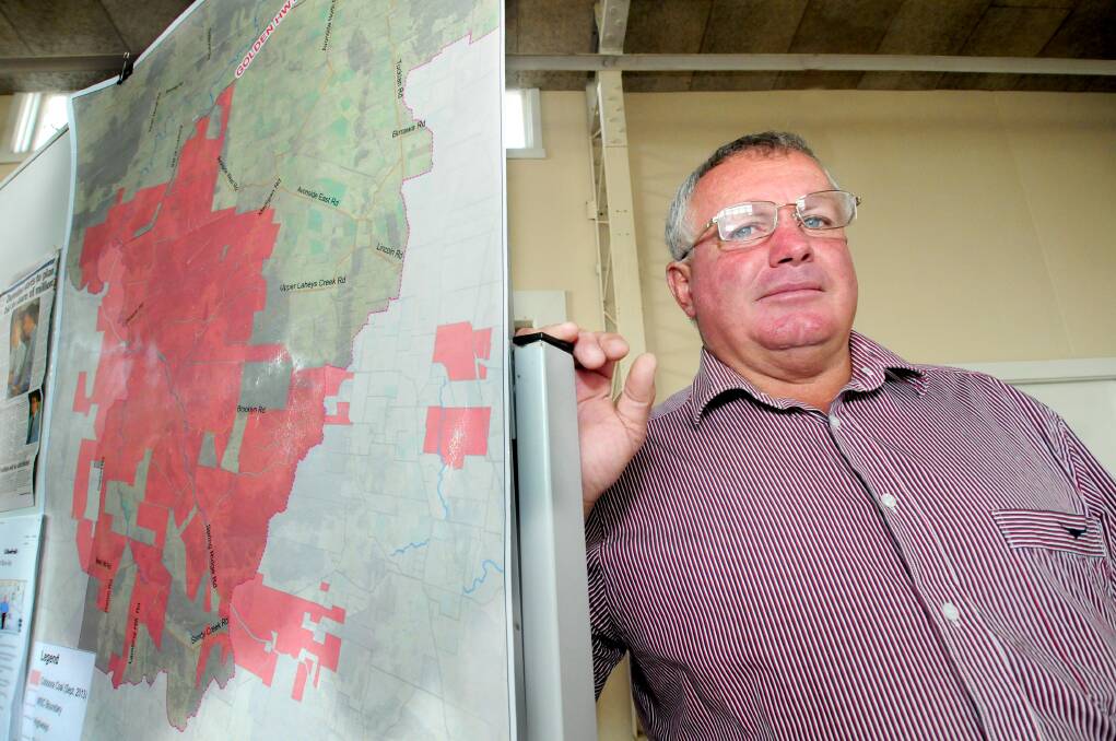 ABOVE: Dunedoo resident and deputy mayor of Warrumbungle Shire Murray Coe says the Cobbora Coal Project "must go forward".		       Photos: LOUISE DONGES