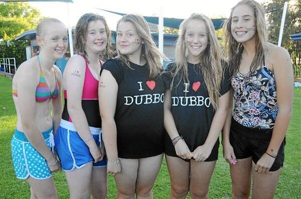 Amy Roberts, Emma Regan, Bronte Willets, Bridget Sullivan and Hannah Spencer were at the Dubbo Aquatic Centre for the ‘dive-in’ movie that was part of the I Love Dubbo Festival. Photo: LAUREN VAUGHAN