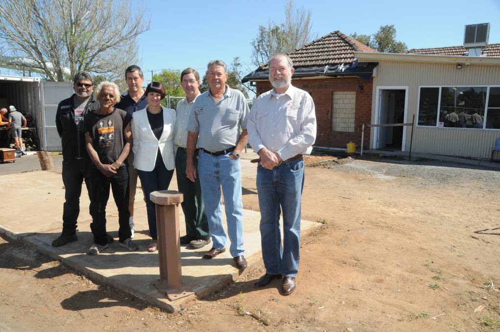 Steve Naden, Frank Doolan, Garry Tosh, visitor Dr Jillian Cavanagh, Ross Toole, Phil Knight and the President of the NSW Branch of the Australian Men s Shed Association Bill Clifford. 	Photo: AMY MCINTYRE