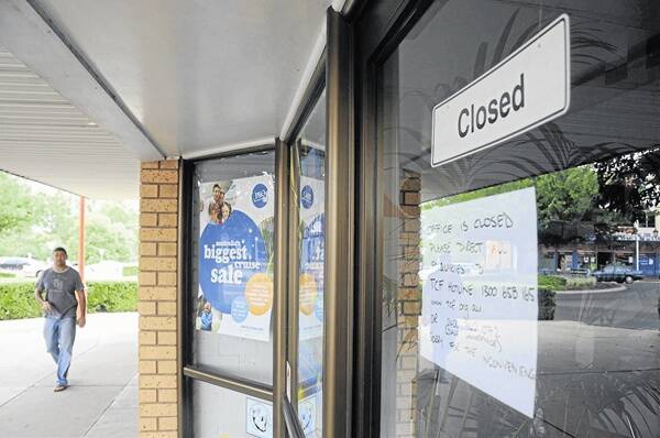 Western Plains Travel closed its doors to customers on February 10. Dubbo MP Dawn Fardell is concerned holidaymakers that booked through the business would be out of pocket. Photos: AMY GRIFFITHS