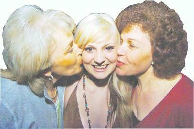 WELL DONE: Bachelorette Amanda Eslick with her mum Carmel Eslick and her aunty Angela Benton.