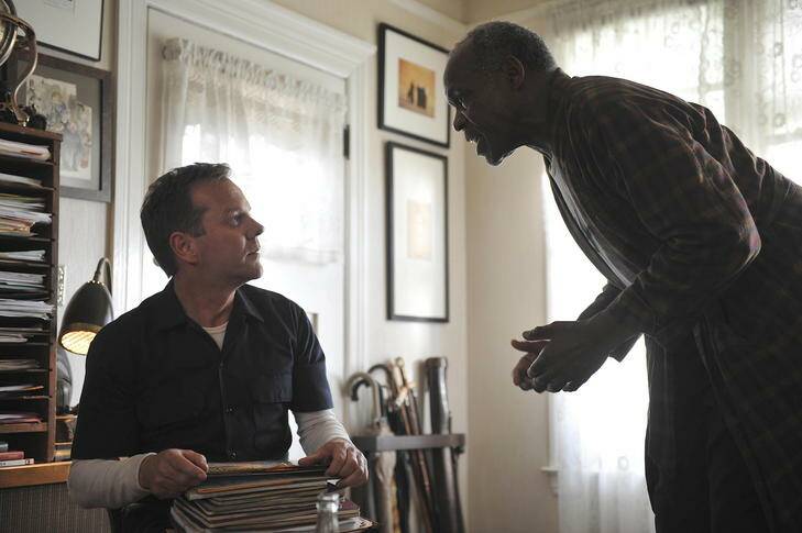 Kiefer Sutherland (left) and Danny Glover ponder ''the whole cosmic wheel of humanity''.