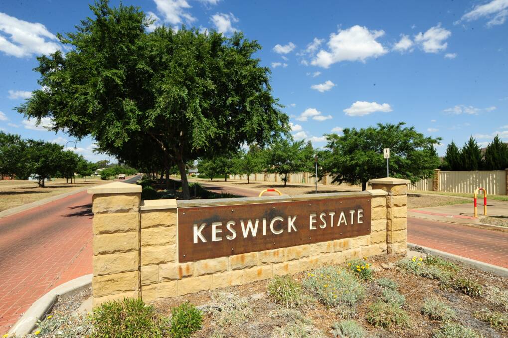 The entrance to Dubbo's Keswick Estate, where a new release of land will come on to the market next month.	         Photo: BELINDA SOOLE
