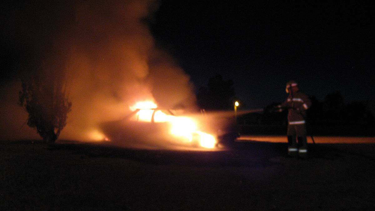 COWRA: Fire and Rescue NSW were called to a car alight in Nangar St. Firefighters quickly got the fire under control before it spread beyond the vehicle, although the vehicle, a Mitsubishi Magna, was completely destroyed. 