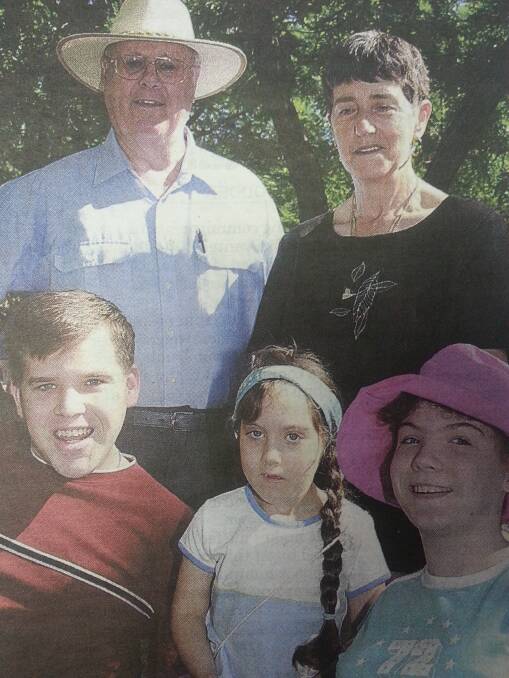 AUSTRALIA DAY HONOURS 2004: Dubbo's Citizen of the Year Valerie Pocock with her husband Ray and children Daniel and Sarah with Rhiannon Hay (centre) 