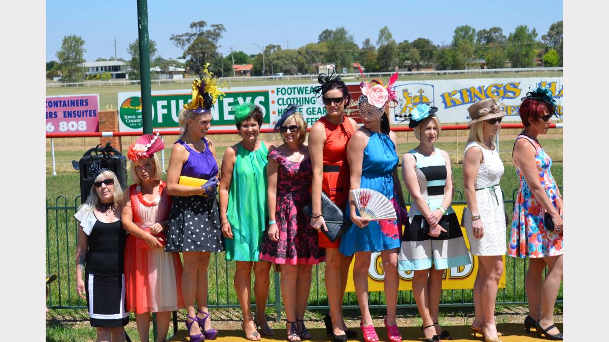 Fashions on the field, over 25s. Photo: GRACE RYAN, Western Magazine