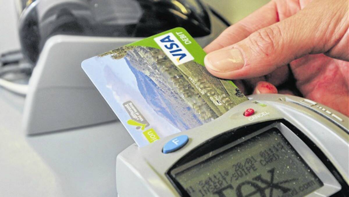 A Dubbo woman could have easily been the victim of an online credit card scam Sunday night, had she not been as well informed on the topic.
