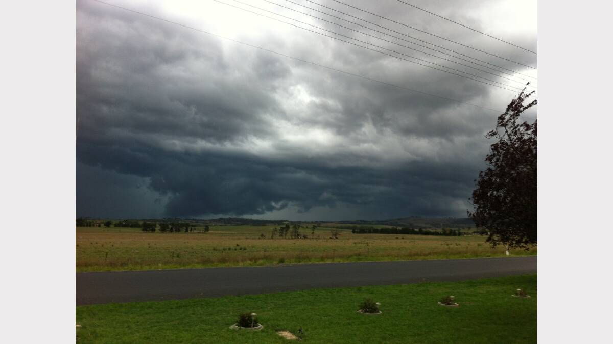 A storm hit the Central West on February 1. Photos from the storm as it arrives in Bathurst. 