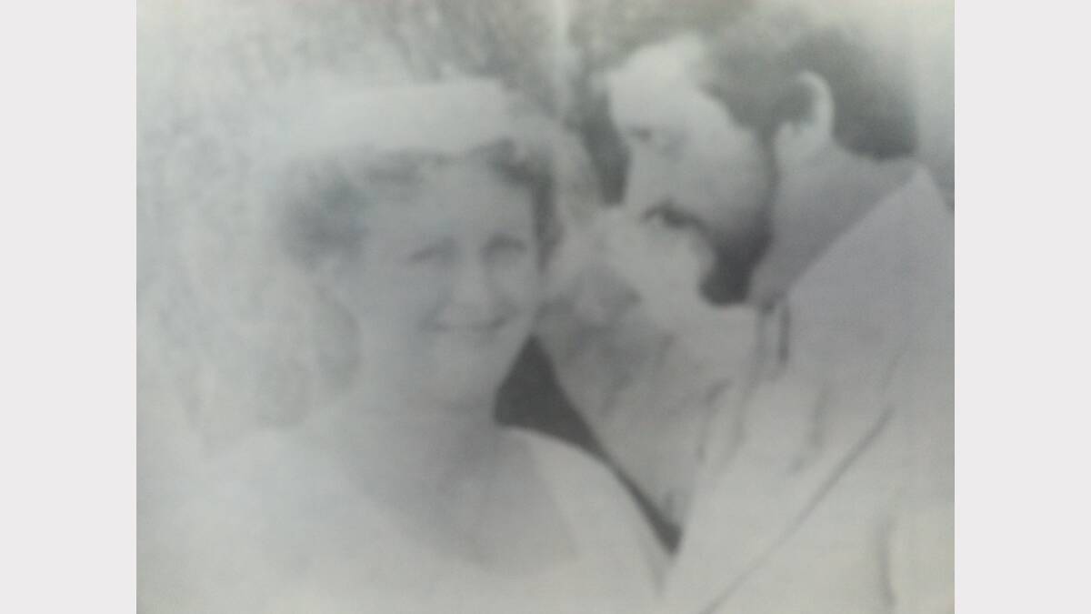 #THROWBACK THURSDAY:John Purvis and Therese Keir were married at St Andrews Uniting Church. 