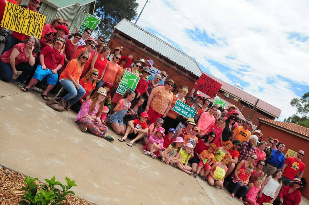 The crowd who attended the National Day of Climate Action event at Dubbo on Sunday. Photo: KATHRYN O'SULLIVAN.