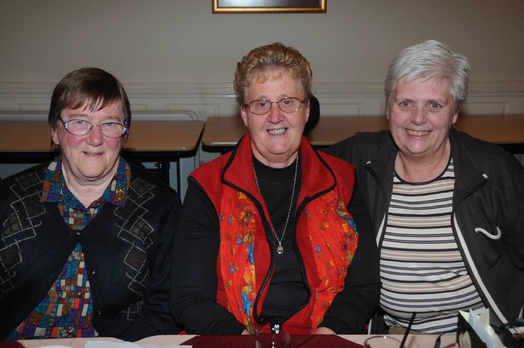 Sisters Frances McAleer, Janet Glass and Leone Wittmack Photos: JACKIE HUNT