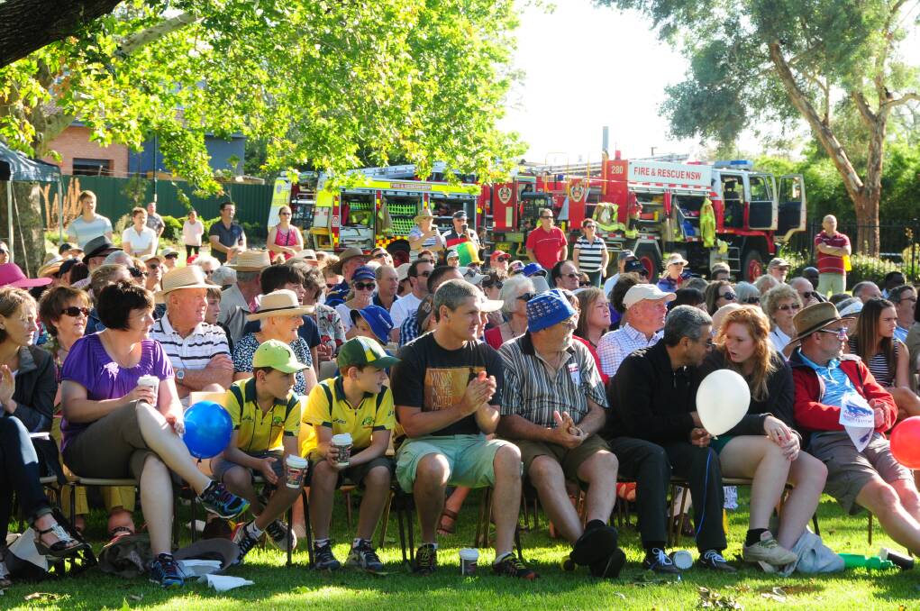 The crowd at the Dubbo Australia Day ceremony.