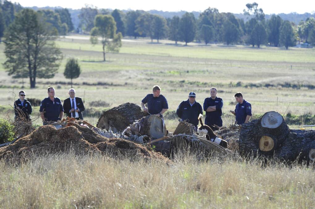 Police search a Sappa Bulga Road property as part of their investigation into the disappearance of Alois Rez. Photo: BELINDA SOOLE