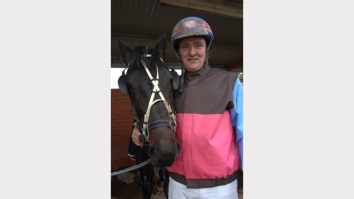 Dubbo driver Kurt Lew will steer Rattlen Ranji and Josam Bay at the Boxing Day meeting at Dubbo Paceway on Wednesday.