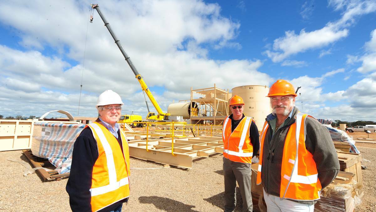 DUBBO: Touring the Tomingley Gold Project site are Alkane Resources directors Ian Chalmers, Tony Lethlean and chairman of the board John Dunlop. Photo: BELINDA SOOLE