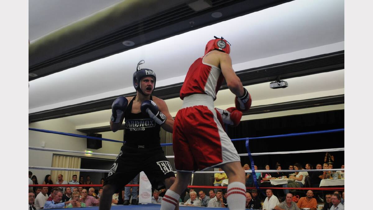 Hardnox Boxing’s Caleb Ring fighting against Wagga Wagga’s Shannon Manton at the Dubbo RSL Memorial Club on Saturday.	Photo: CHERYL BURKE