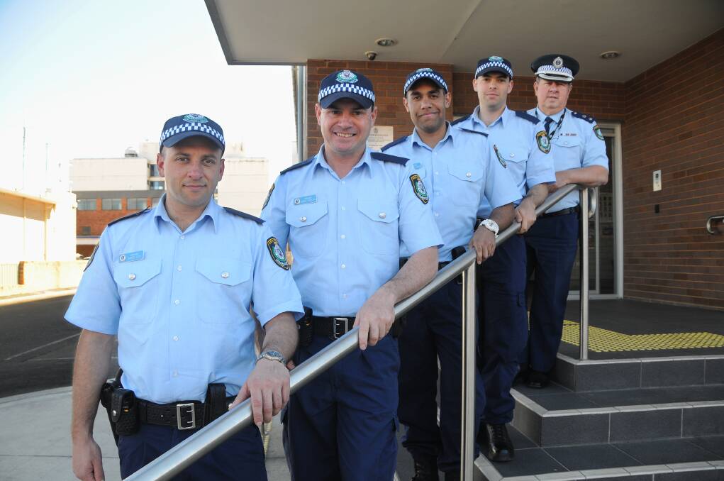 Orana Local Area Command’s new constables James Lees, Garry Pereira, William Carney, Robert Wilkin with Superintendent Stan Single.	Photo: AMY McINTYRE