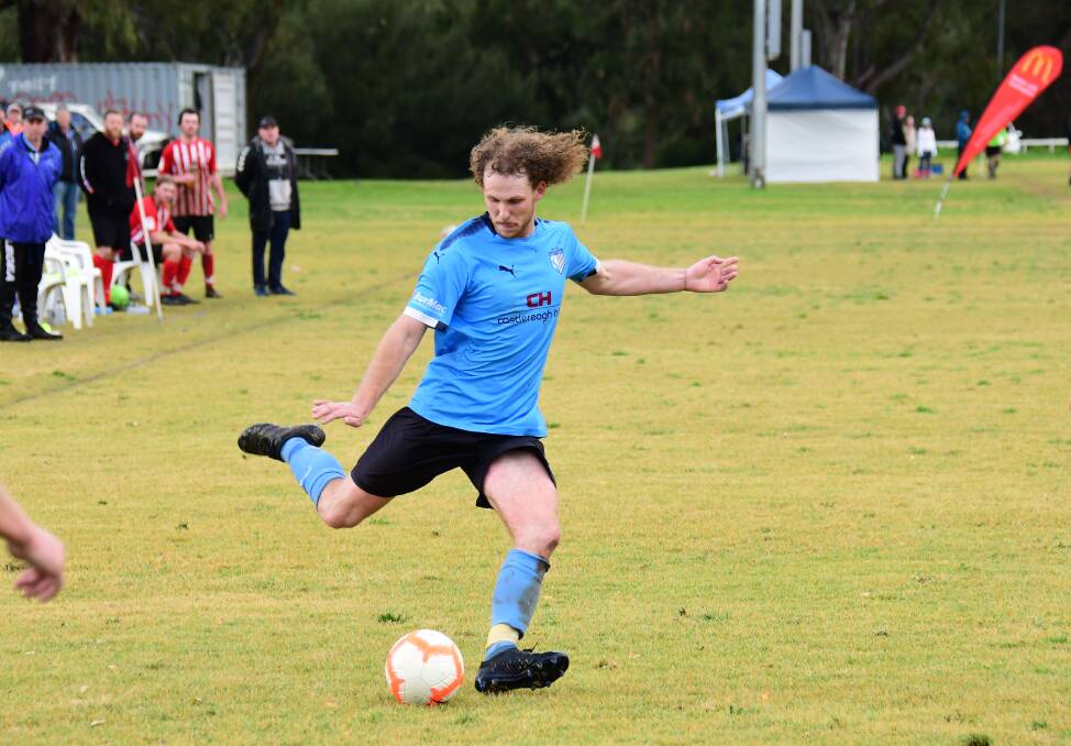 EYE ON THE BALL: Macquarie United's Connor Crain will no doubt be one of the key players this season ahead of round one. Photo: AMY MCINTYRE