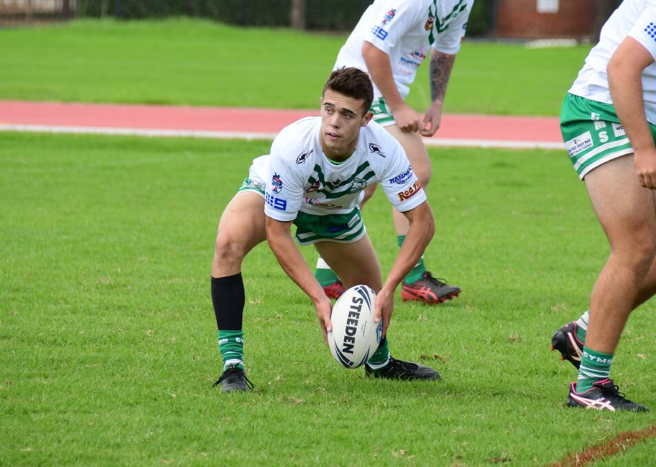 EYES UP: Dubbo CYMS hooker Joe Yeo looks to find a runner, both Dubbo sides will return to the Western 21s competition. Photo: AMY MCINTYRE
