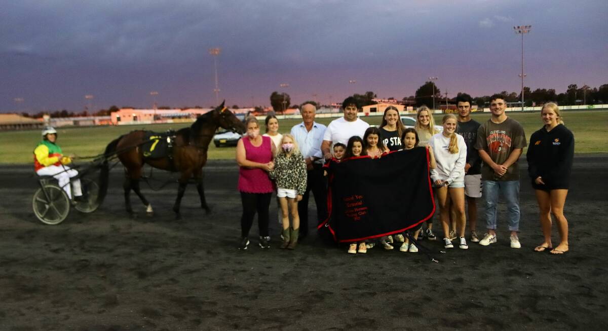 WINNER: McKayler Barnes (left) with members of the Wilson family following the Gerard Yeo Memorial on Boxing Night at Dubbo Showground. Picture: COFFEE PHOTOGRAPHY