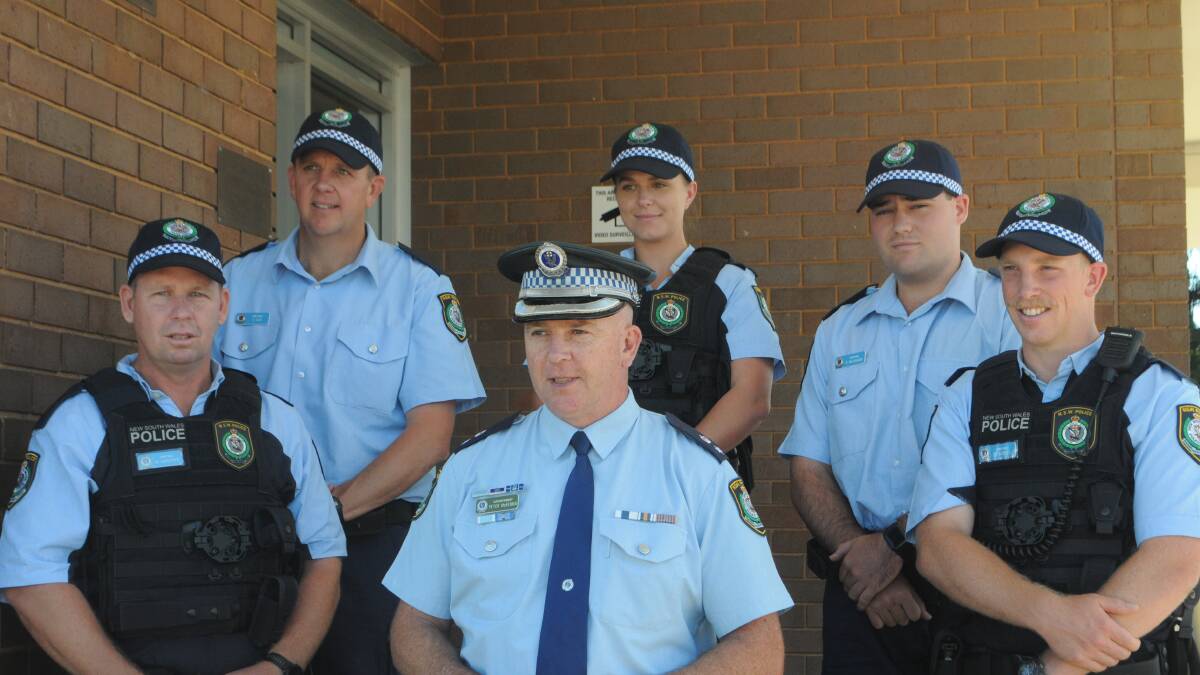 NEW BLOOD: Orana Mid-Western Local Area Command superintendent Peter McKenna (centre front) with the five new officers. Photo: TOM BARBER