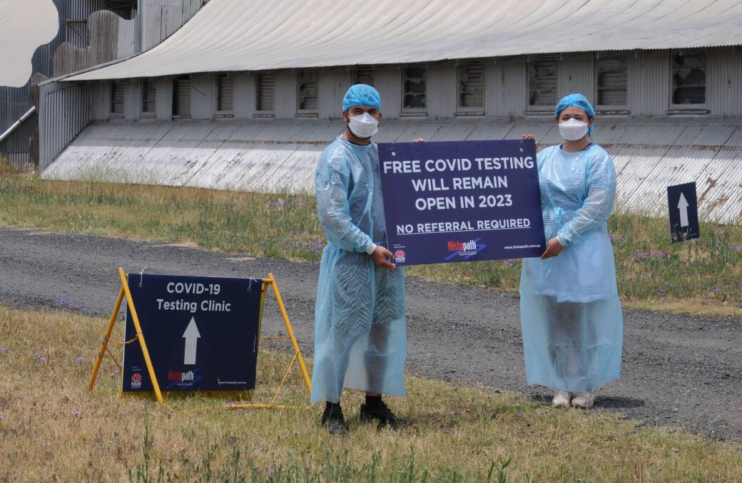 Ram Neupane and Patricia Noquera outside the Dubbo drive-through clinic, where free COVID-19 PCR tests are still available. Picture by Nick Guthrie