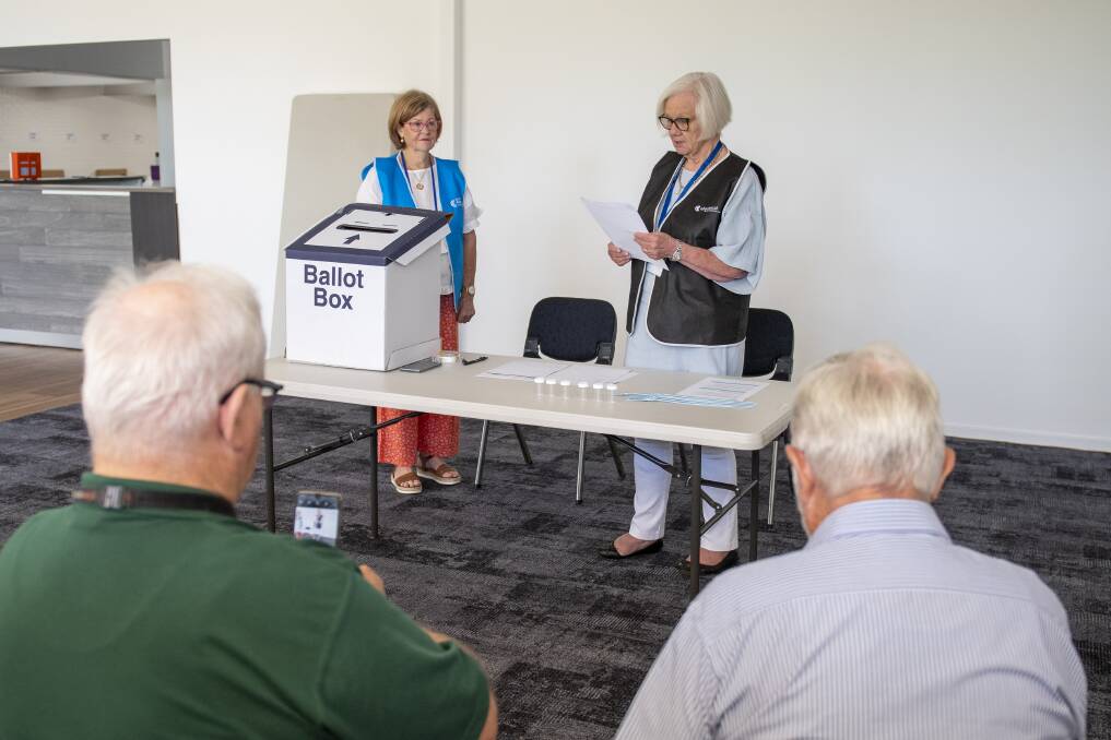 Dubbo electoral staff read out the final ballot order for the 2023 election. Picture by Belinda Soole