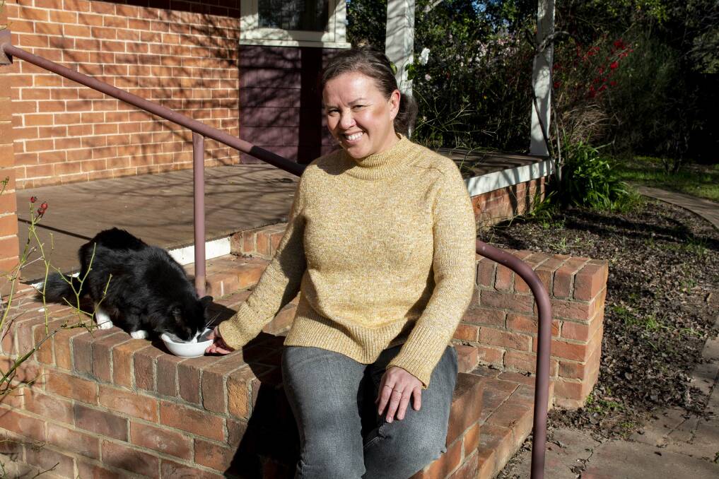 VET SHORTAGE: Julie Power with another of her cats, Jetty. She had trouble finding vet care when she first moved to Dubbo. Picture: Belinda Soole