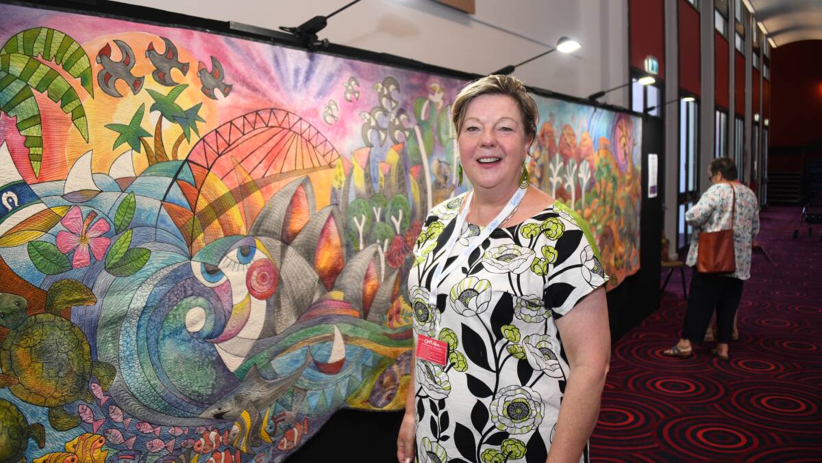  Australian quilter Helen Godden with her quilt 'My Australia' at the CraftAlive expo in Dubbo last weekend. Picture by Amy McIntyre
