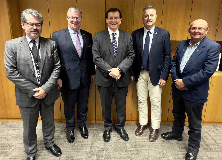 Ron Hoenig (centre) met with members of the Country Mayors Association of including Jamie Chaffey, Mayor of Gunnedah Council, Rick Firman, Mayor of Temora Shire Council and Doug Hawkins, Mayor of Liverpool Plains Shire Council. picture via Facebook/Ron Hoenig