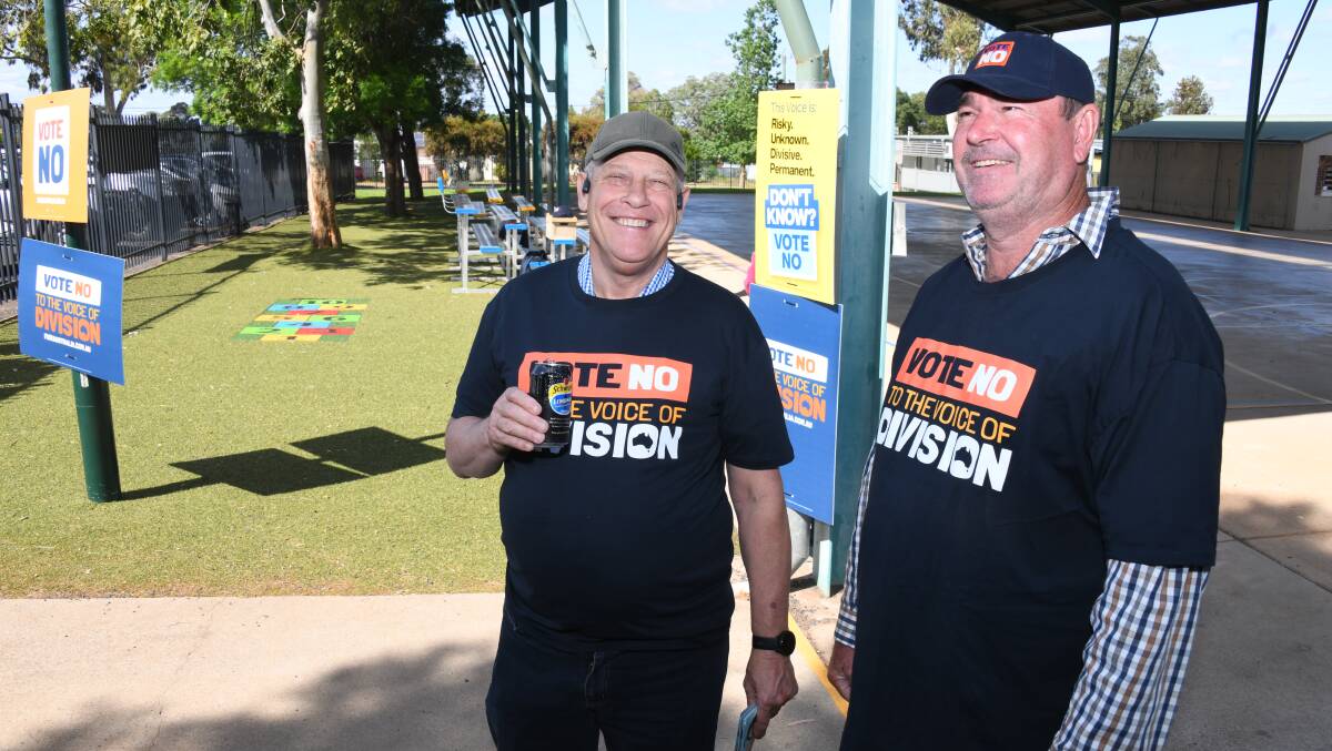 Sam Peacocke with Trevor Jones campaigning for 'No' at Dubbo South Public School. Picture by Amy McIntyre