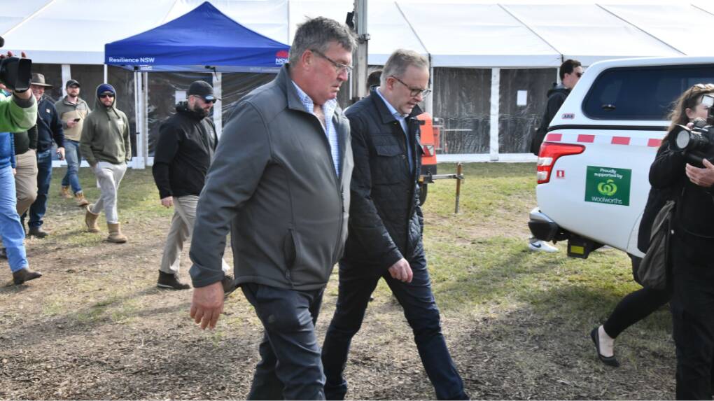 Mayor of Cabonne Shire, Kevin Beatty with Prime Minister of Australia, Anthony Alabanese in Eugowra on November 22, 2022. Picture by Carla Freedman.