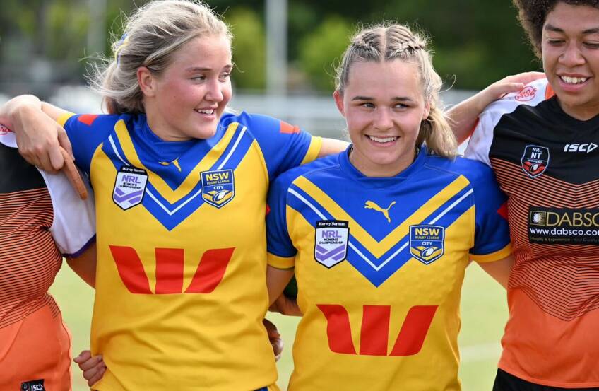 Lily Rogan from Illawarra Steelers with Central West product and debut St George Illawarra Dragons player for the 2024 Harvey Norman Women's Premiership, Heidi Regan. Picture supplied.