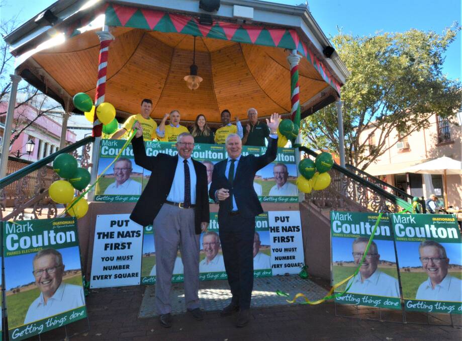 RE-ELECTION BID: Incumbent Parks MP Mark Coulton and former deputy prime minister and Riverina MP Michael McCormack at Dubbo on first day of pre-poll. Picture: ELIZABETH FRIAS