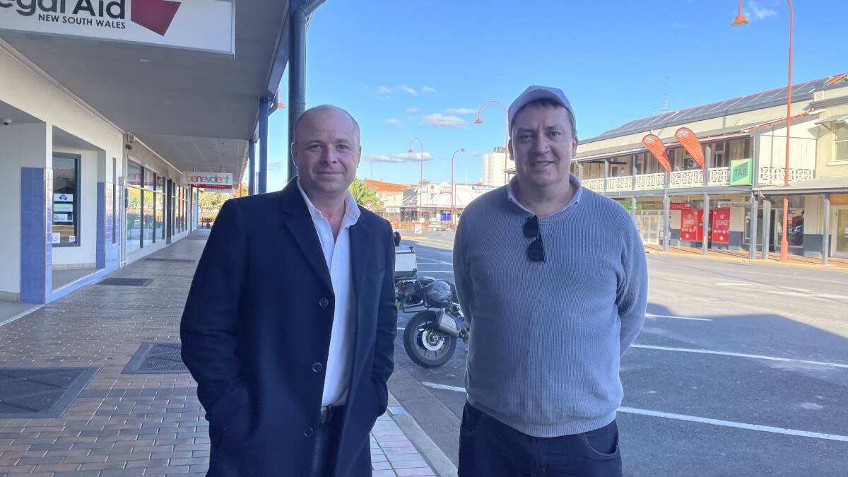 DUBBO CAMPAIGN. Peter Rothwell and John Ruddick in the city. PICTURE: ELIZABETH FRIAS