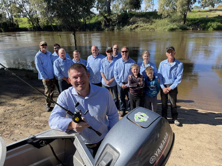MASSIVE LAKE UPGRADE: Dubbo MP Dugald Saunders with members of the Inland Waterways OzFish committee. Picture: CONTRIBUTED