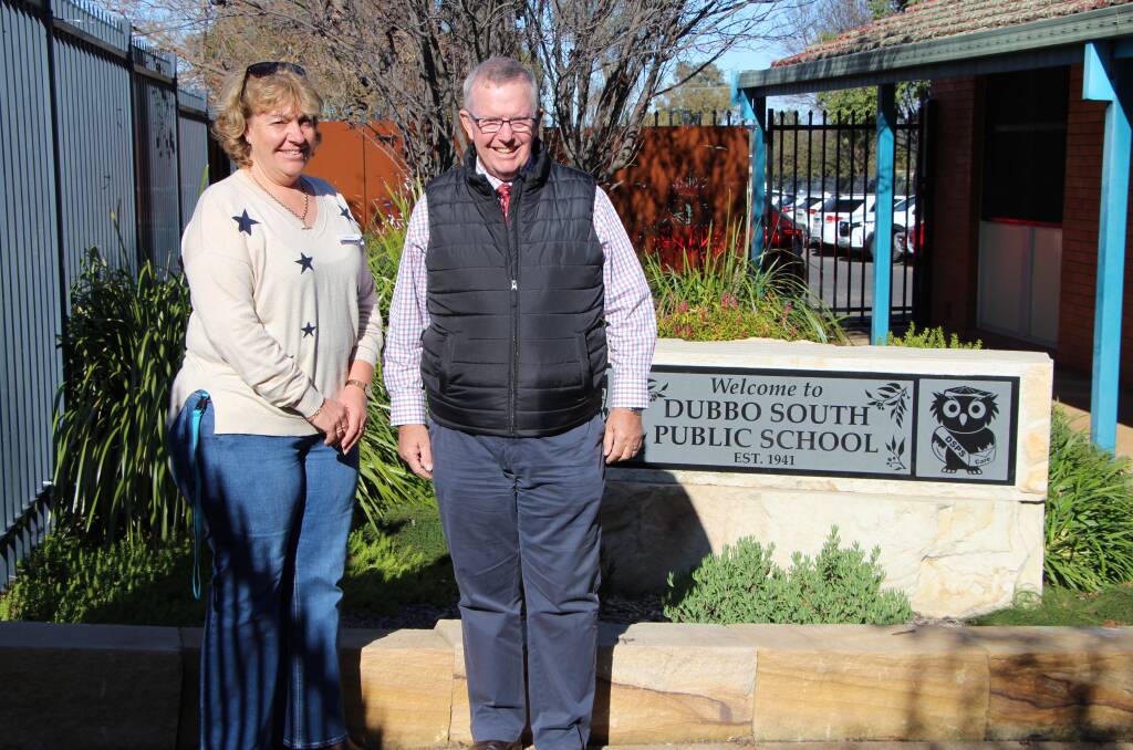 Parkes MP Mark Coulton with Dubbo South Public School deputy principal Neva Pengilly. Picture: Supplied
