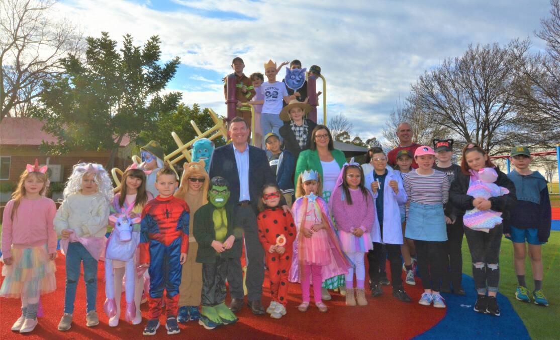 A school photo with the Dubbo North Public School students and their principal Toby Morgan with education minister Sarah Mitchell and Dubbo MP Dugald Saunders on Education Week celebration on Wednesday, 03 august 2022. Picture: Elizabeth Frias