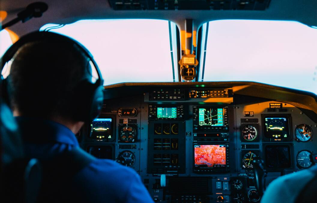 A Dubbo woman was arrested this week after for alleged violent behaviour against the pilot of the aircraft she was on. Picture via Unsplash