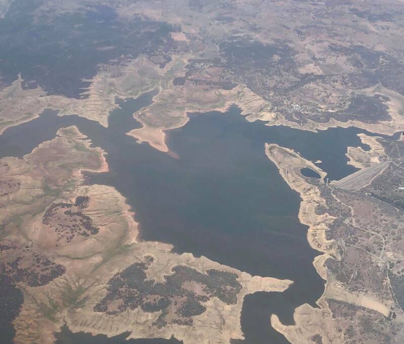 Protected: As lake Burrendong drops below 9 per cent, an ugly spotlight has been cast on water sharing in the Macquarie Valley. Photo: R. Mackintosh 