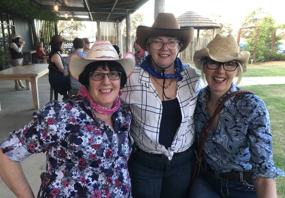 Mandi Ogden (left) with Robyn Baxter and Judy Gibson. Picture supplied 