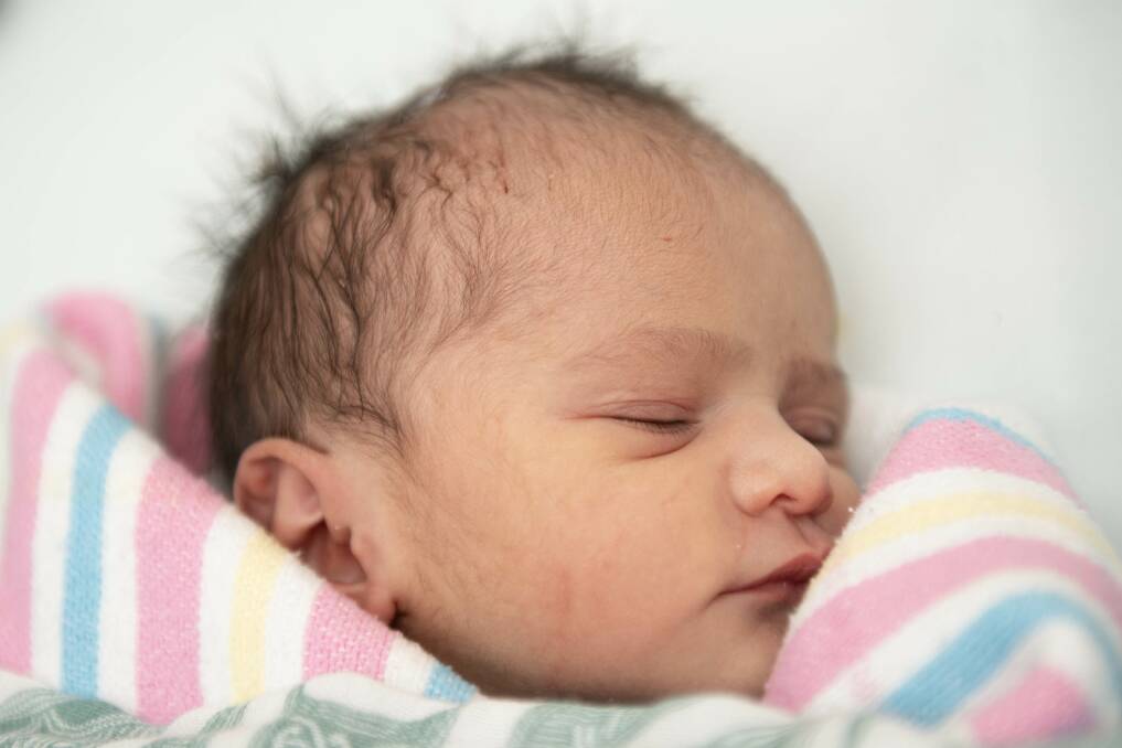 Khiarna Rei-Rose Biles born September 25, 2023 to parents Raymond Biles and Tahnea Atkinson, weighing 2721 grams. 
