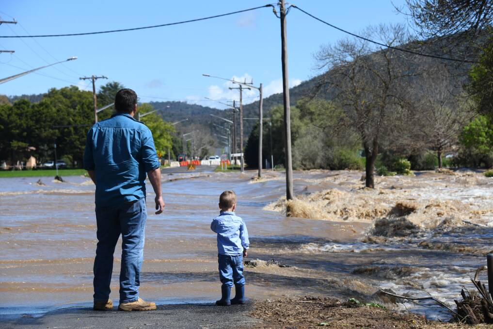 Sight to see as Wellington flood waters rose. Picture Amy MCINTYRE. 