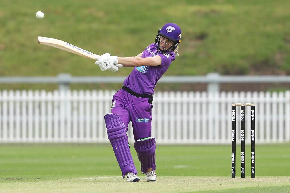 TIME TO STAND UP: Nicola Carey says the Hobart Hurricanes' batting group needs to lift in WBBL06. Picture: Getty Images