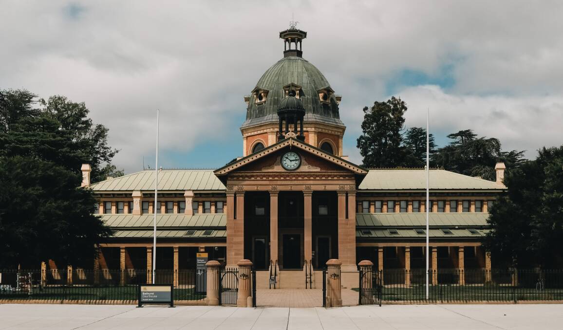 Bathurst Courthouse, where a mother was sentenced for assaulting her son. Picture by James Arrow