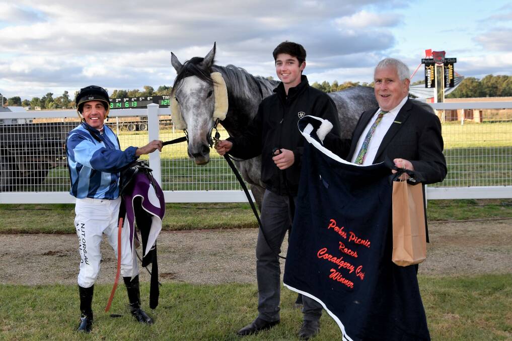 Gallery: Coradgery Cup race meeting at Parkes. Pictures: Jenny Kingham