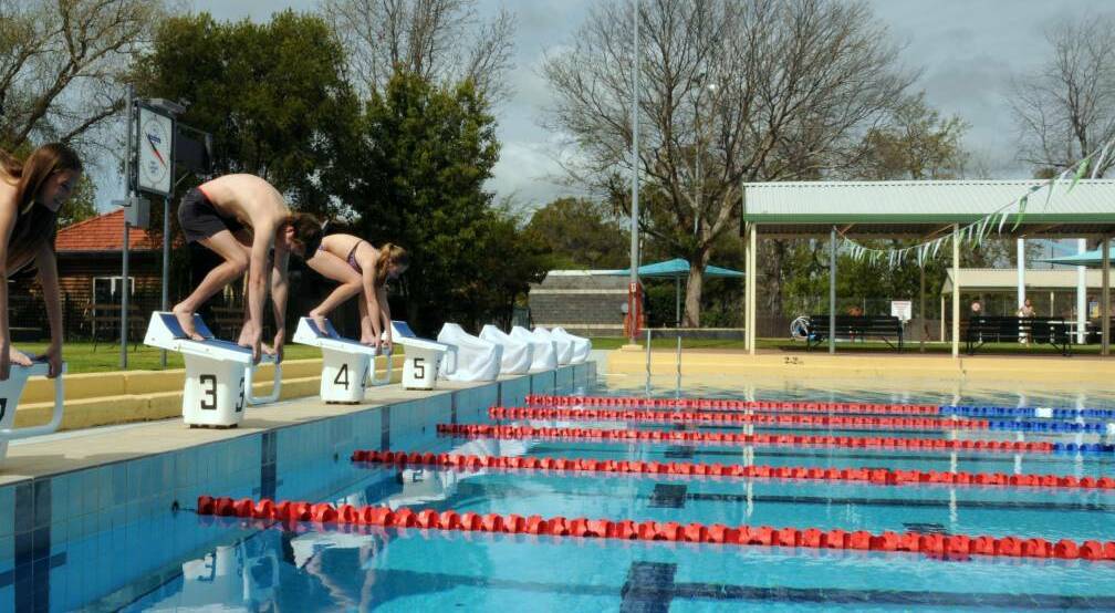 PLEA TO REMAIN OPEN: Two Dubbo swim clubs asked council to keep the pool open for an extra month allowing their students to train. Photo: FILE